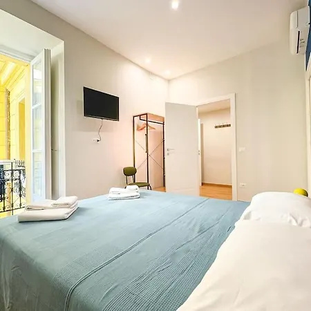 6 N'amore, Nel Cuore Di Napoli